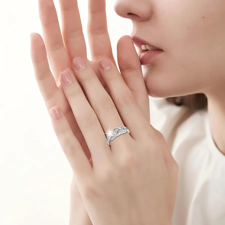 Bague Croix Torsadée Ajourée – Argent 925 & Zircon - Erezya